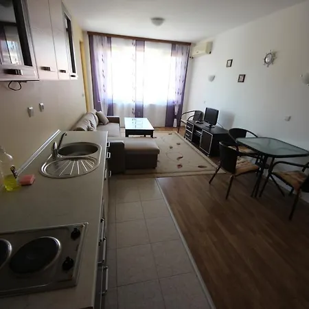 Menada Diamond Bay ساني بيتش